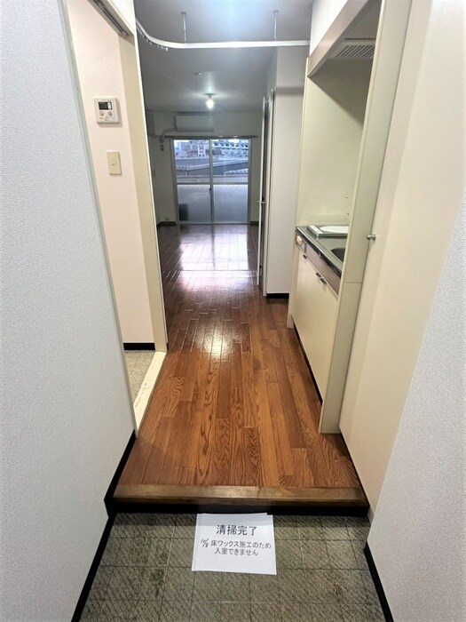 物件内観写真14　(玄関)