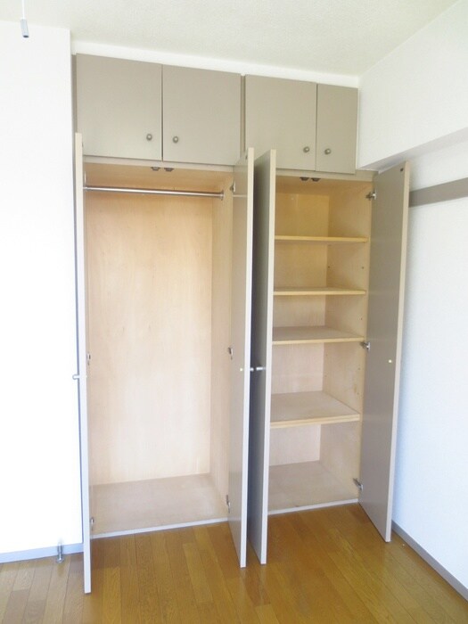 物件内観写真13　(収納)