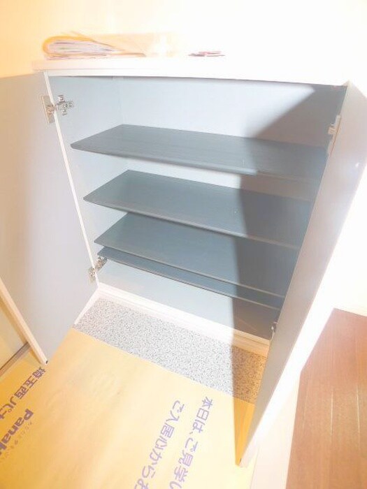 物件内観写真12　(靴箱)