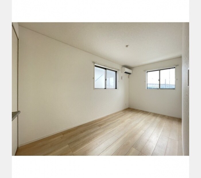 物件内観写真6　(居室)