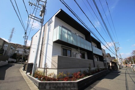 メゾンドシェンヌ外観写真