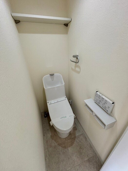 物件内観写真14　(トイレ)