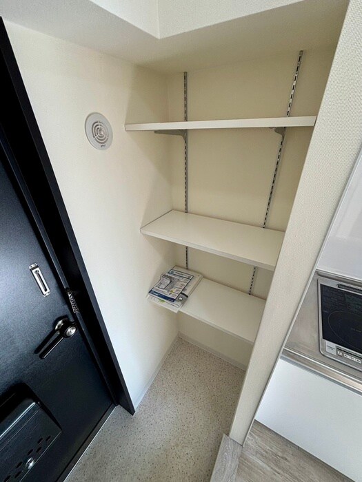 物件内観写真18　(靴箱)