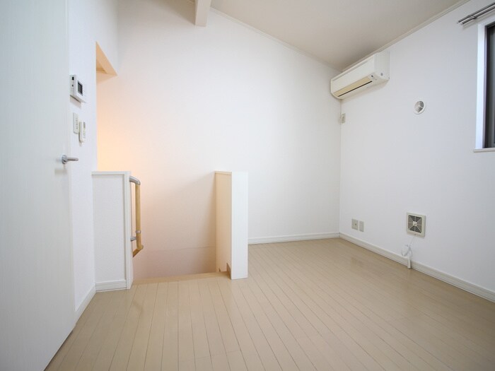 物件内観写真8　(居室)