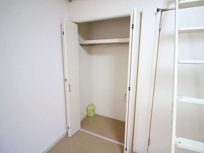 物件内観写真11　(収納)