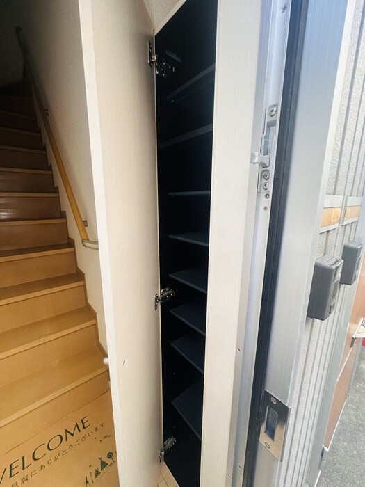物件内観写真16　(靴箱)