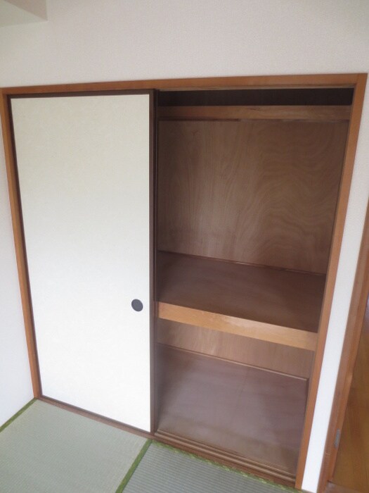 物件内観写真10　(収納)