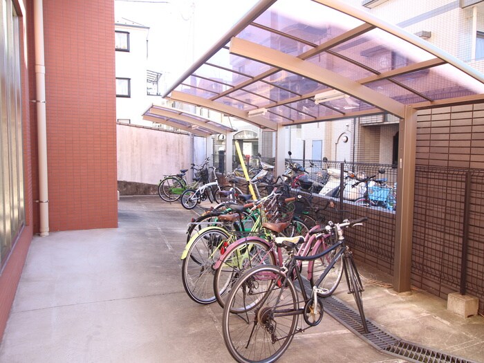物件外観写真6　(駐輪場)