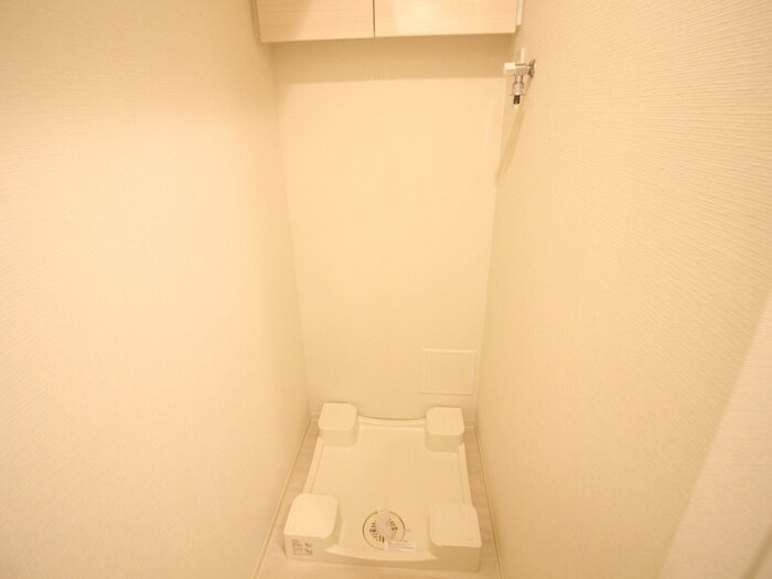 物件内観写真17　(洗濯機置場)