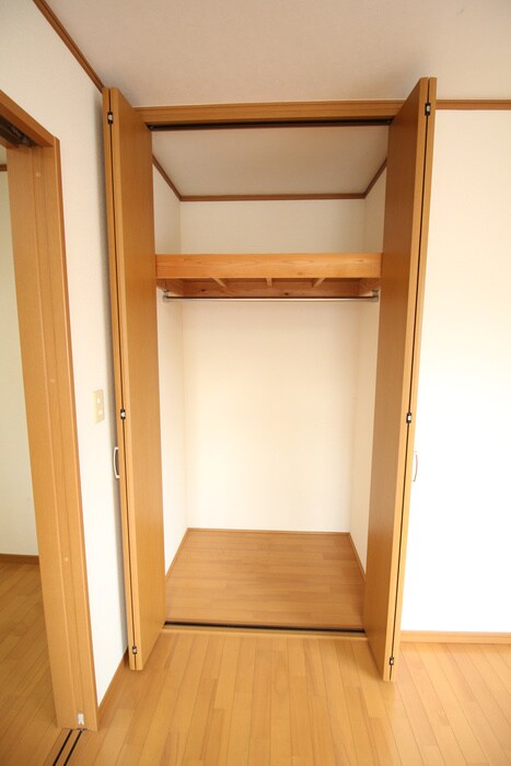 物件内観写真16　(収納)