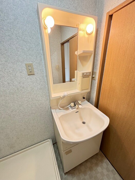 物件内観写真10　(洗面)