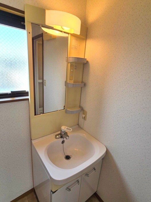 物件内観写真12　(洗面)