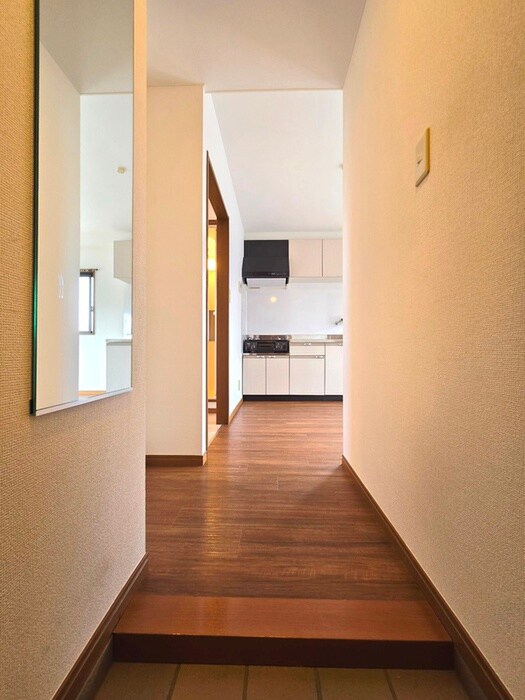 物件内観写真17　(玄関)