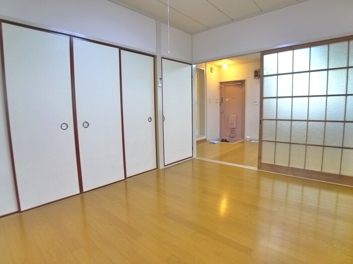 物件内観写真8　(居室)