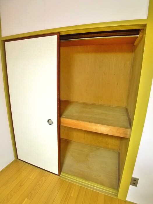 物件内観写真10　(収納)