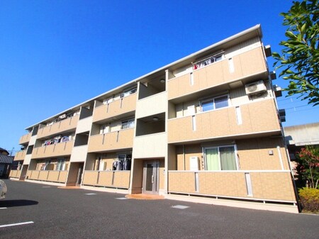 ラ・テ－ル　ドゥ－外観写真