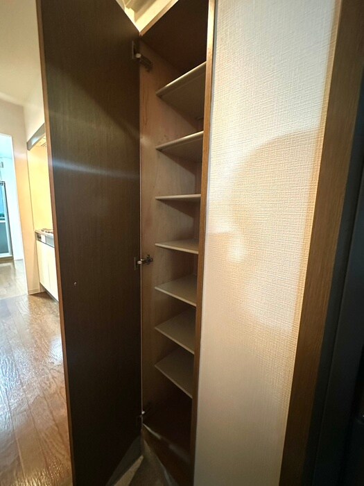 物件内観写真15　(靴箱)