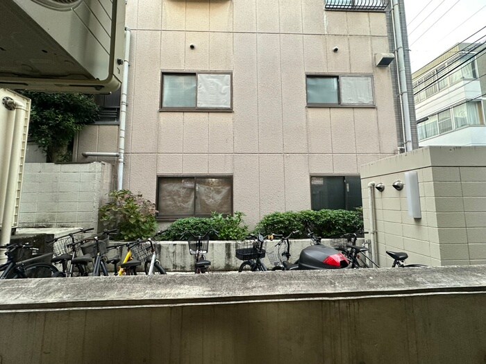 物件内観写真19　(室内からの展望)