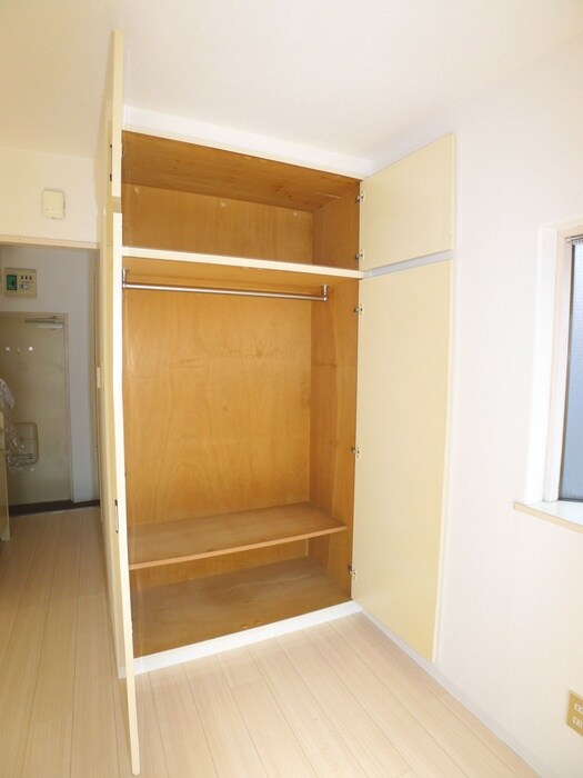 物件内観写真7　(収納)