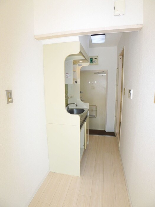 物件内観写真12　(玄関)