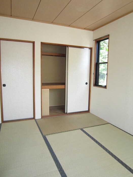 物件内観写真8　(収納)