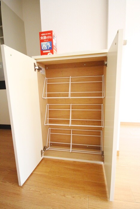 物件内観写真7　(靴箱)