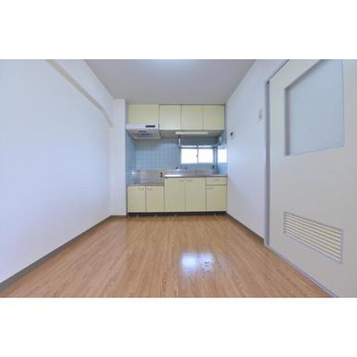 物件内観写真6　(居室)