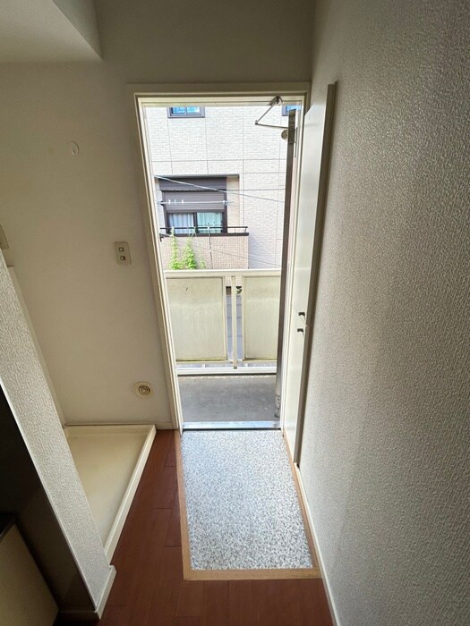 物件内観写真19　(玄関)