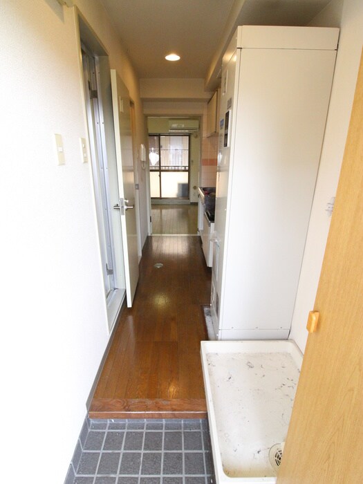 物件内観写真21　(廊下)