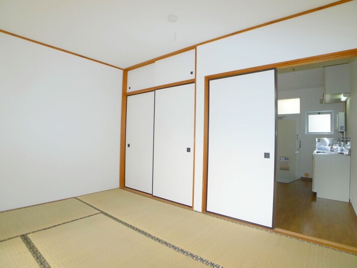 物件内観写真8　(居室)