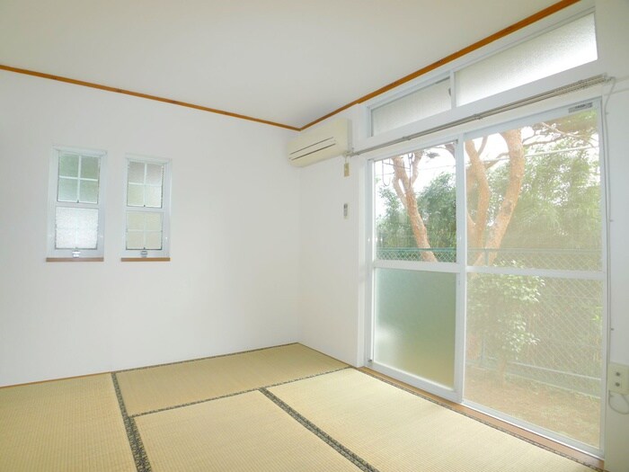 物件内観写真9　(居室)