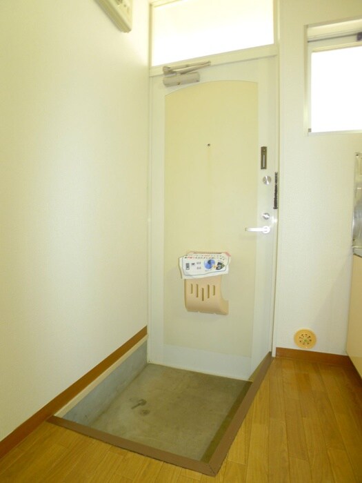 物件内観写真19　(玄関)