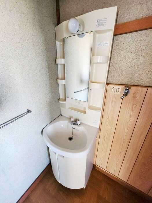 物件内観写真12　(洗面)