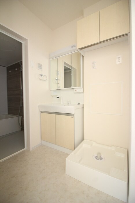 物件内観写真13　(洗面)