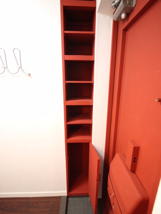 物件内観写真8　(靴箱)