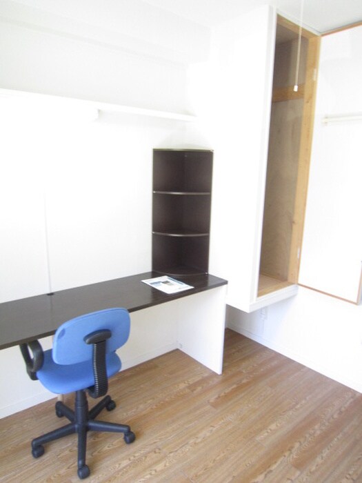 物件内観写真9　(居室)