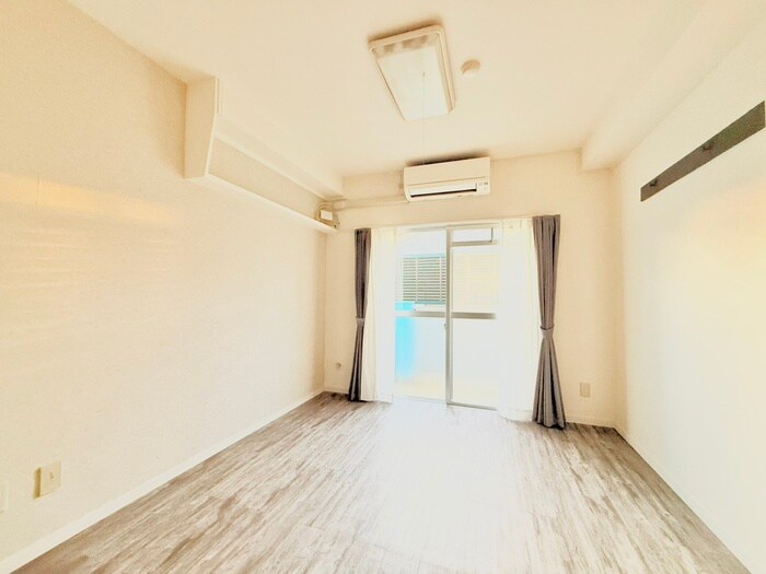 物件内観写真10　(居室)