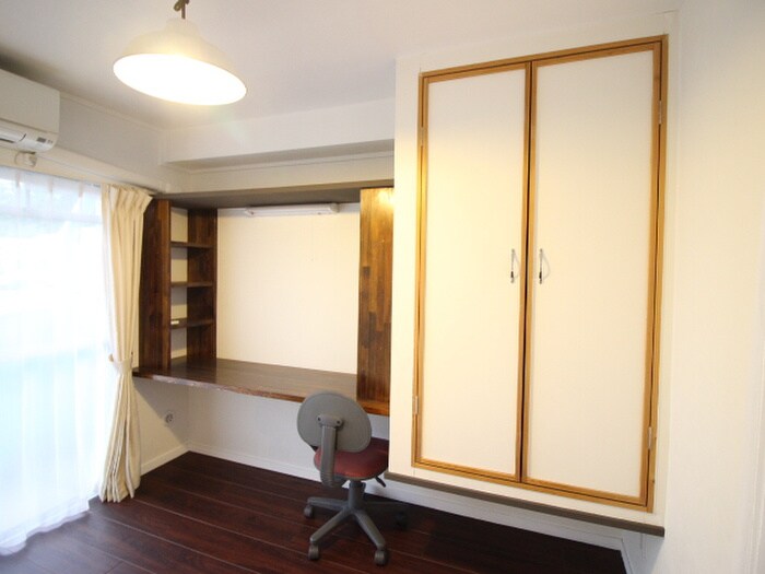 物件内観写真13　(居室)