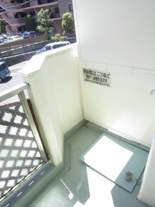 物件内観写真15　(洗濯機置場)