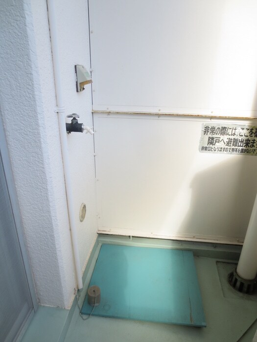 物件内観写真15　(洗濯機置場)