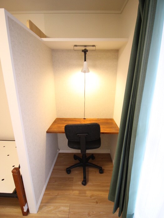 物件内観写真18　(居室)