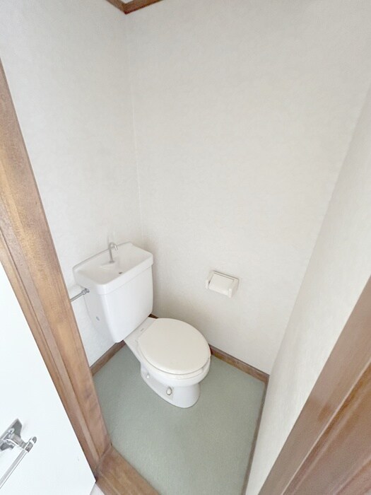 物件内観写真13　(トイレ)