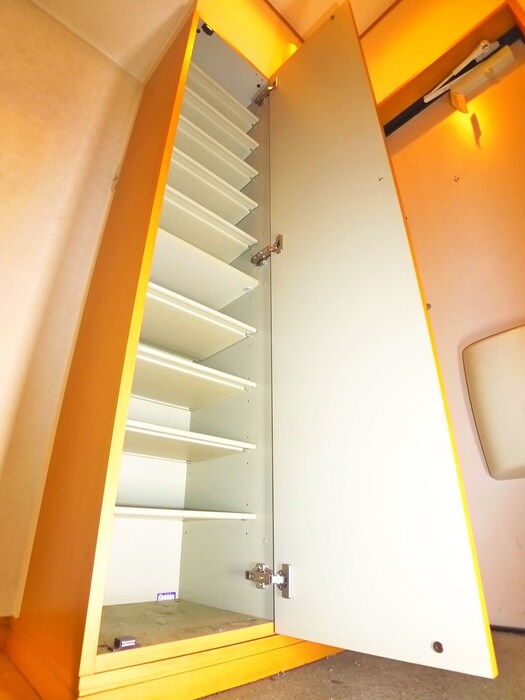 物件内観写真18　(靴箱)