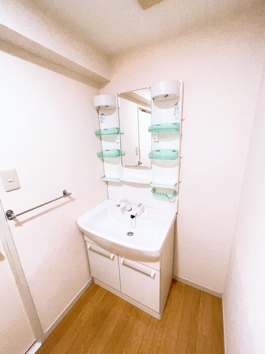 物件内観写真9　(洗面)