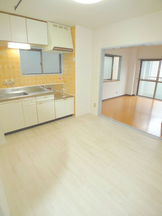 物件内観写真8　(居室)