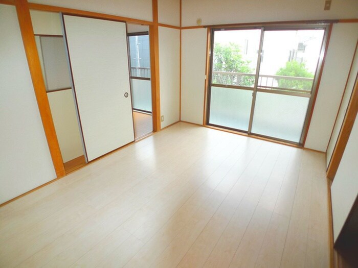 物件内観写真12　(居室)