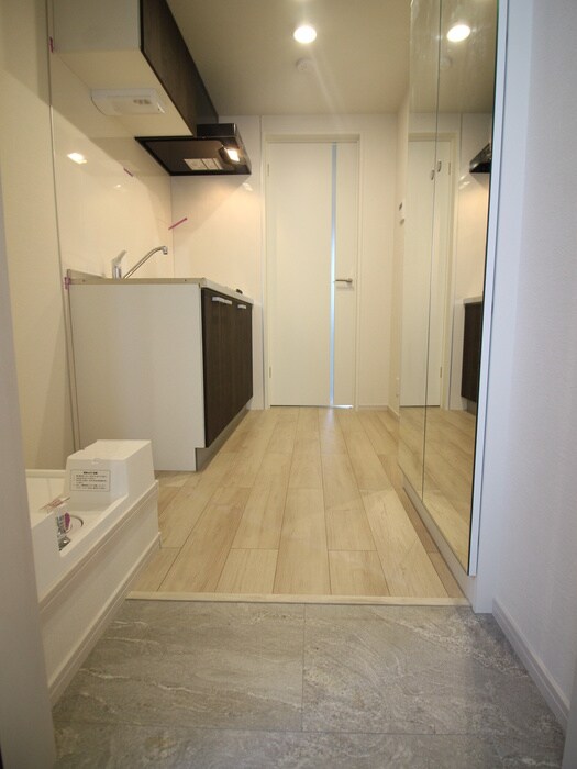 物件内観写真18　(廊下)