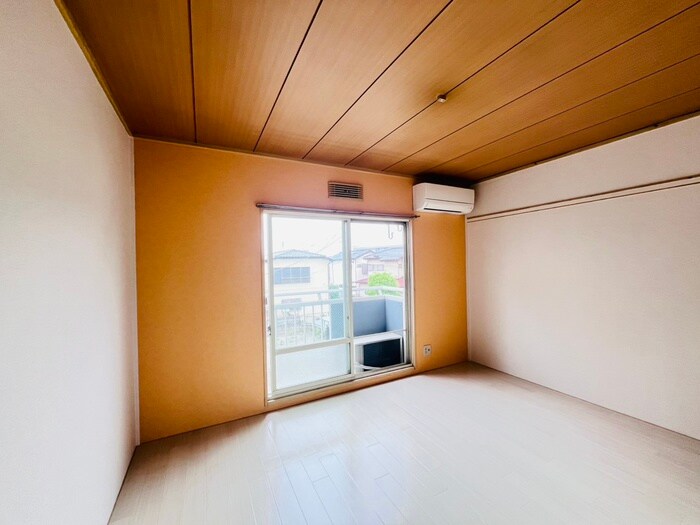 物件内観写真9　(居室)