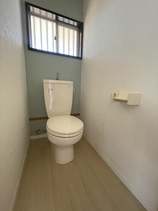 物件内観写真15　(トイレ)