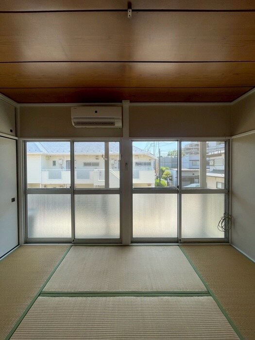 上山コ－ポの室内からの展望